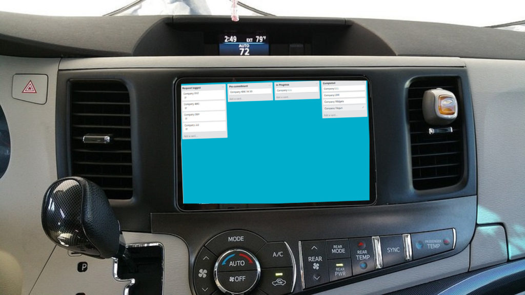 Mobile card board in vehicle